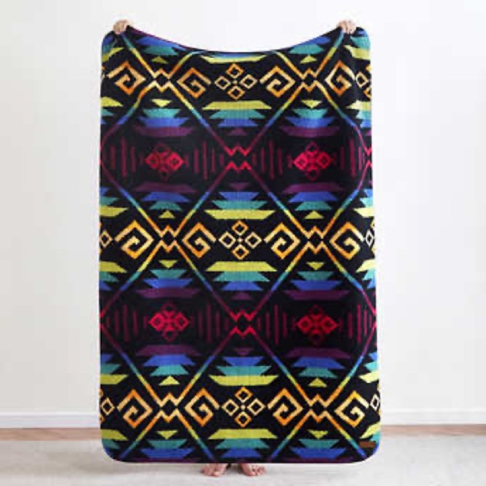 Pendleton Sherpa Fleece Throw - Picture 2 of 3